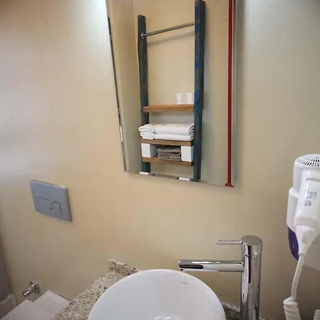 فندق La Krasi & Restaurant