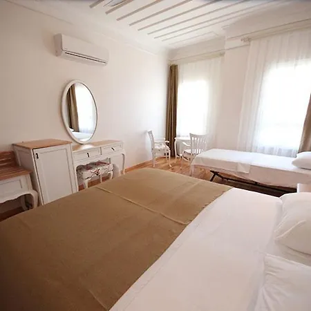 فندق La Krasi & Restaurant