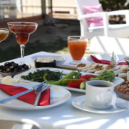 La Krasi & Restaurant 2*