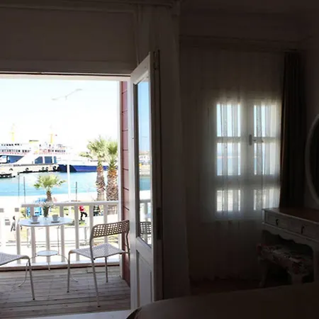 فندق La Krasi & Restaurant 2*