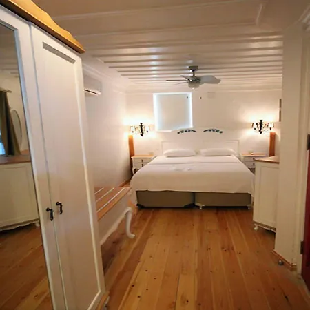 La Krasi & Restaurant فندق 2*