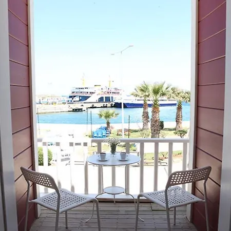 فندق La Krasi & Restaurant 2*