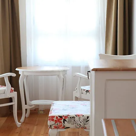 فندق La Krasi & Restaurant بوزجادا